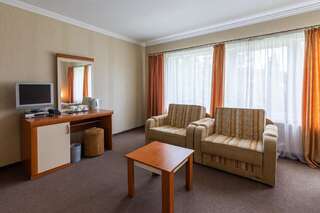 Отель Bukovel Hotel Буковель Улучшенный двухместный номер с 1 кроватью-7